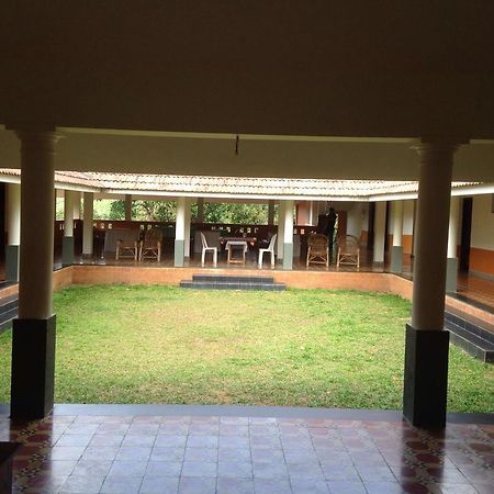 3 Hills County Kalpetta Bagian luar foto