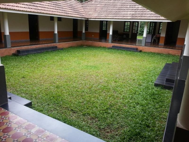 3 Hills County Kalpetta Bagian luar foto